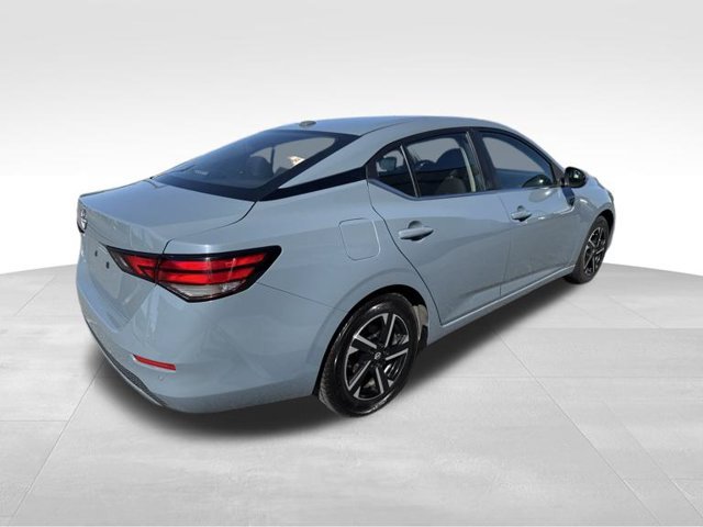 Used 2025 Nissan Sentra SV FWD image 8