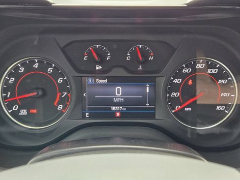 Used 2023 Chevrolet Camaro LT RWD image 16