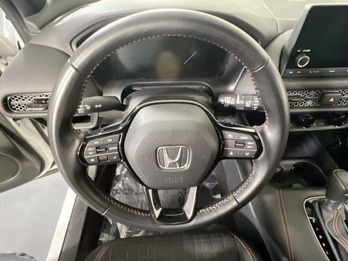 Used 2025 Honda HR-V Sport image 11