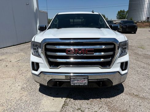 Used 2019 GMC Sierra 1500 SLE w/ X31 Off-Road Package AWD/4WD image 8