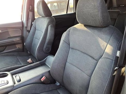 Used 2022 Honda Pilot Sport image 15