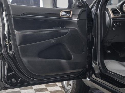 Used 2014 Jeep Grand Cherokee Limited image 41