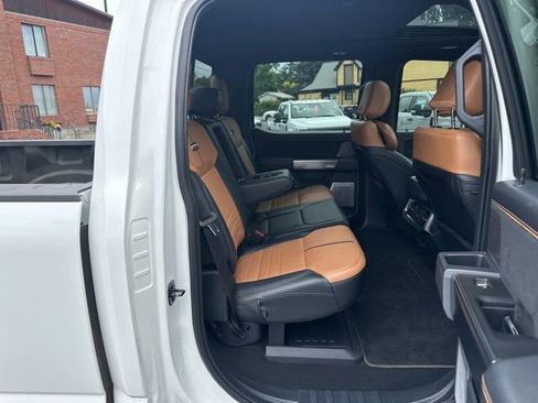 Used 2024 Ford F350 Platinum w/ Tremor Off-Road Package AWD/4WD image 29