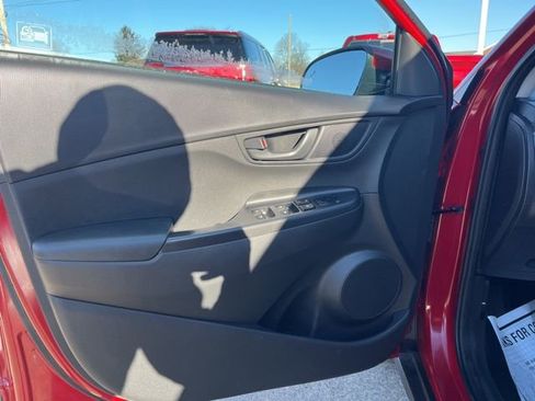 Used 2020 Hyundai Kona SE image 10