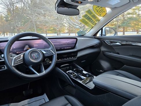 Used 2025 Buick Envision Preferred image 15