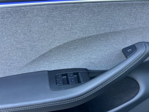 Used 2025 Tesla Model 3 Long Range RWD image 12