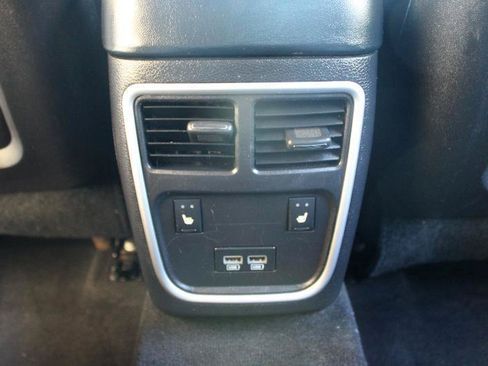 Used 2021 Dodge Charger SXT w/ Leather Interior Group RWD image 17
