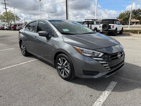 Used 2025 Nissan Versa SV w/ Trunk Package image 7