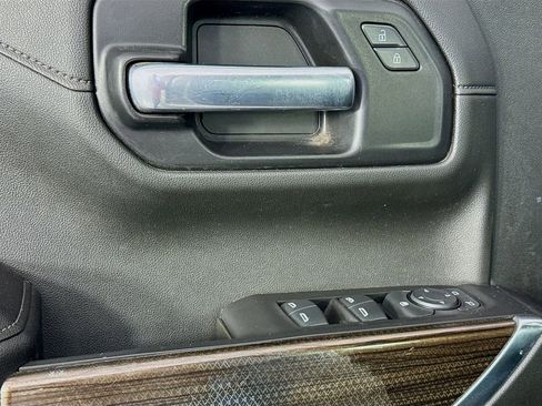 Used 2021 Chevrolet Silverado 1500 LT image 18