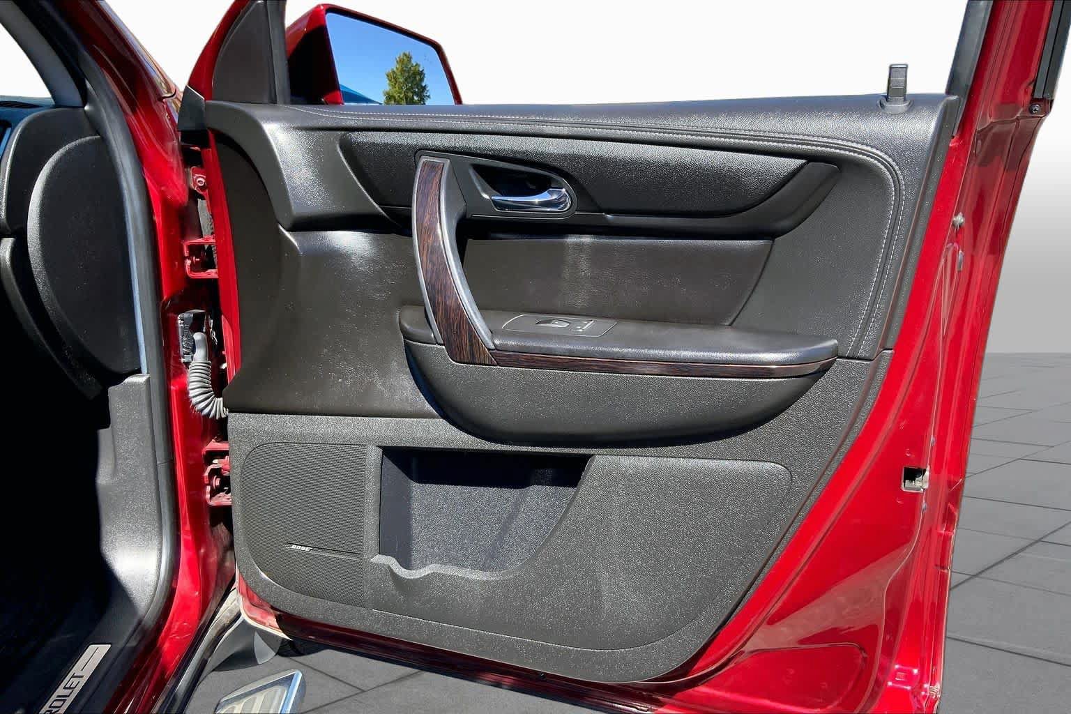 Used 2015 Chevrolet Traverse LTZ w/ LPO, 'HIT The Road' Package AWD/4WD image 23