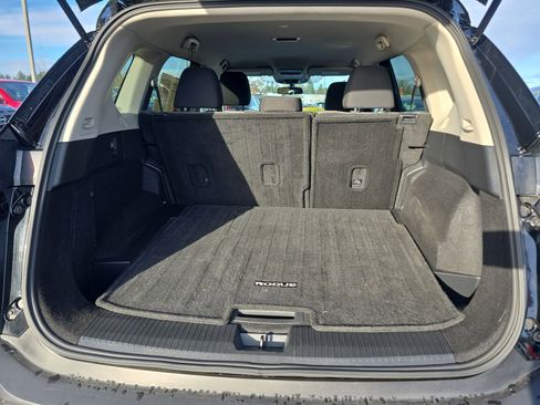 Used 2022 Nissan Rogue SV image 27