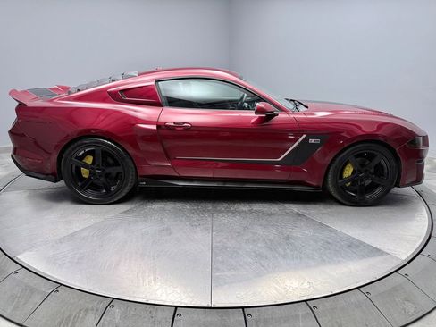 Used 2019 Ford Mustang Coupe RWD image 4