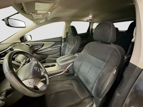 Used 2018 Nissan Murano SV AWD/4WD image 13