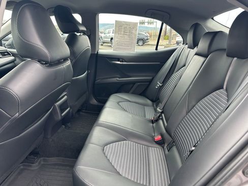 Used 2024 Toyota Camry SE image 14