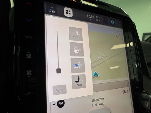 Used 2025 RAM 1500 Laramie AWD/4WD image 26