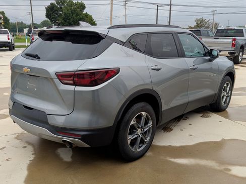Used 2024 Chevrolet Blazer LT AWD/4WD image 5