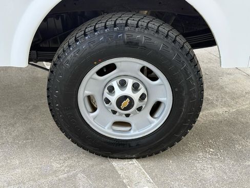 Used 2017 Chevrolet Silverado 2500 W/T w/ WT Convenience Package image 9