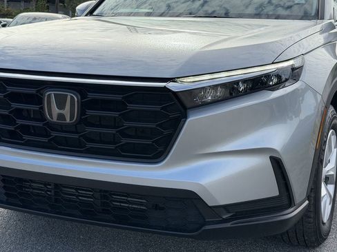Used 2024 Honda CR-V LX image 10