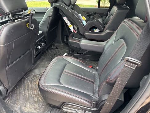 Used 2020 Ford Expedition Limited w/ Equipment Group 303A AWD/4WD image 9