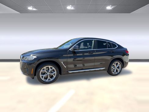 Certified 2025 BMW X4 xDrive30i AWD/4WD image 18
