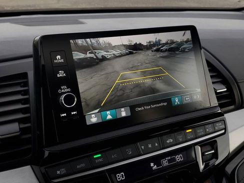 Used 2025 Honda Odyssey Touring image 20