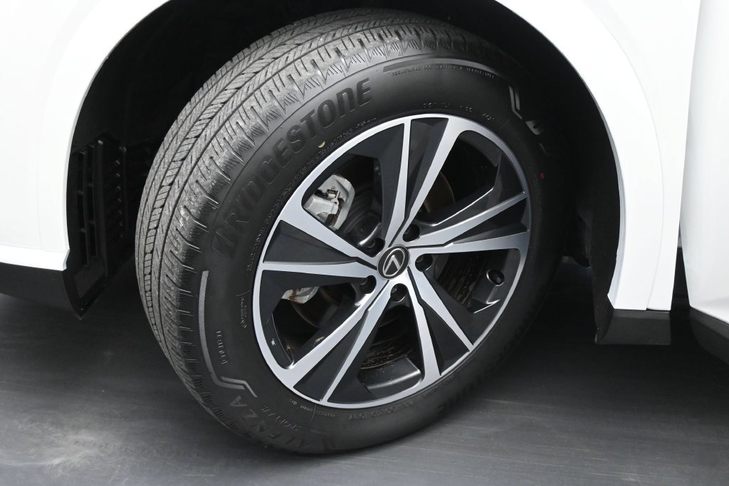 Used 2024 Lexus RX 350 Premium w/ Cold Area Package FWD image 21