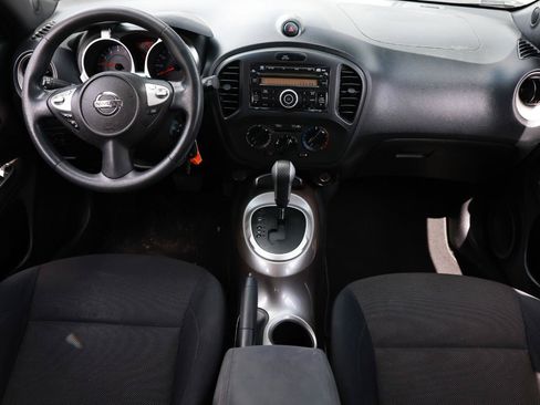 Used 2013 Nissan Juke S w/ Sport Pkg FWD image 2
