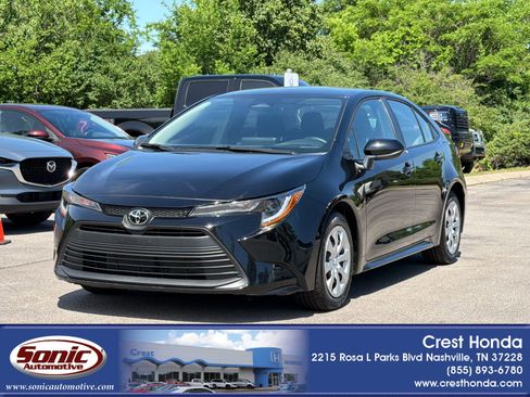 Used 2025 Toyota Corolla LE FWD image 1