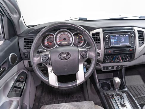 Used 2015 Toyota Tacoma 4x4 Double Cab w/ TRD Sport Package image 11
