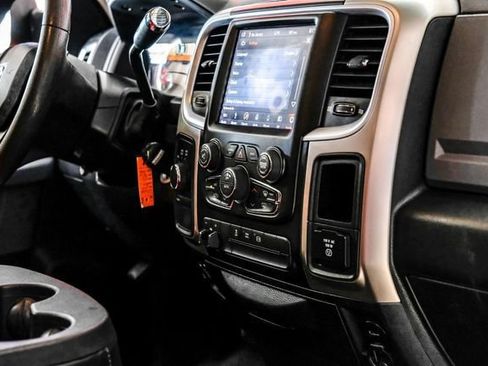 Used 2018 RAM 2500 SLT w/ Cold Weather Group AWD/4WD image 21