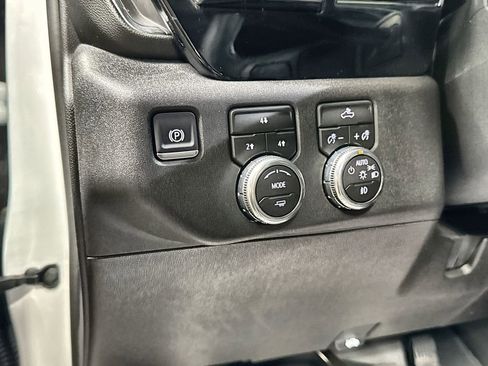 Used 2026 GMC Sierra 2500 SLE w/ SLE Value Package; image 16