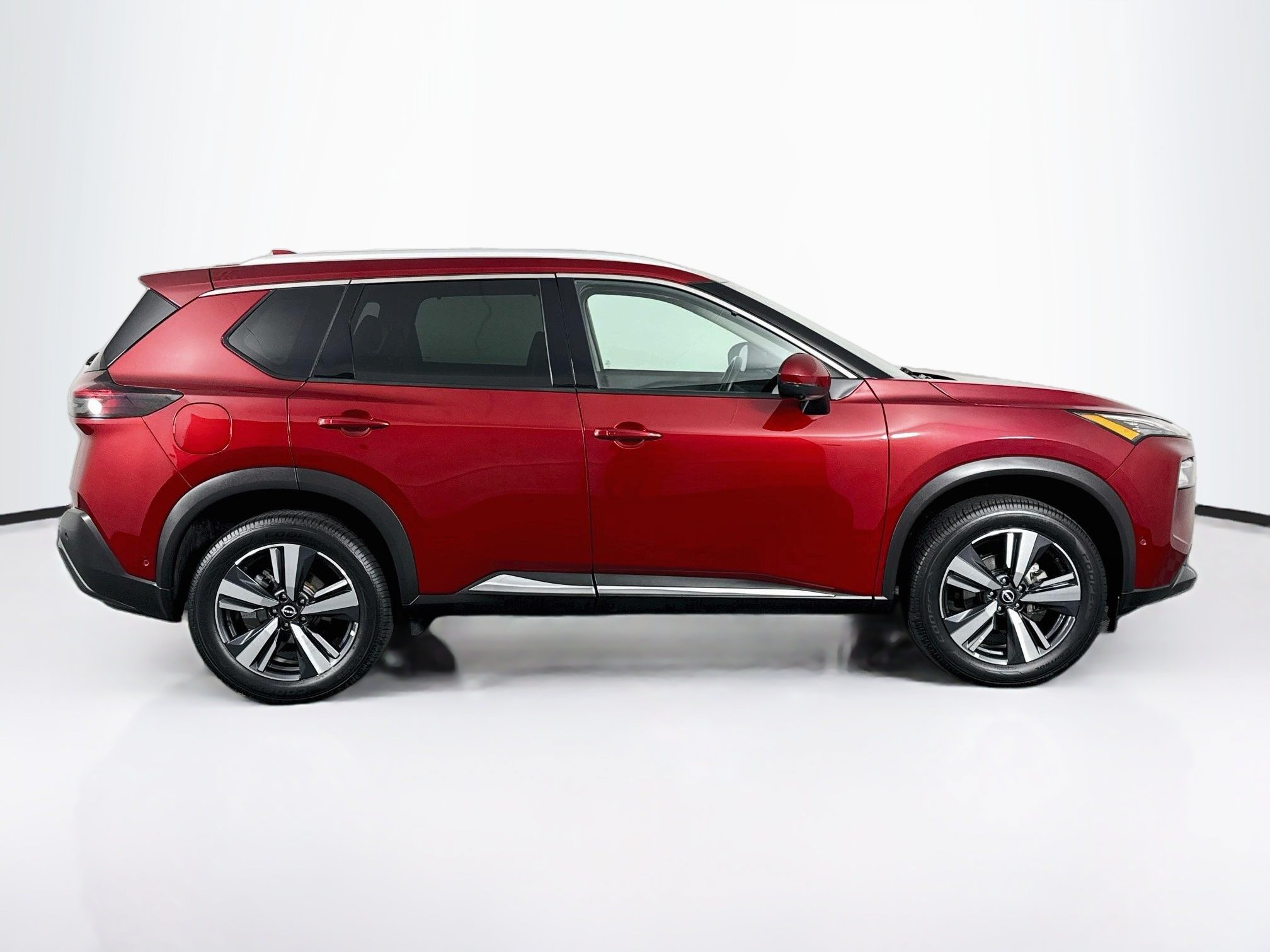 Used 2023 Nissan Rogue SL w/ SL Premium Package AWD/4WD image 16