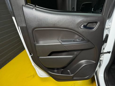 Used 2016 Chevrolet Colorado LT w/ LT Convenience Package image 18