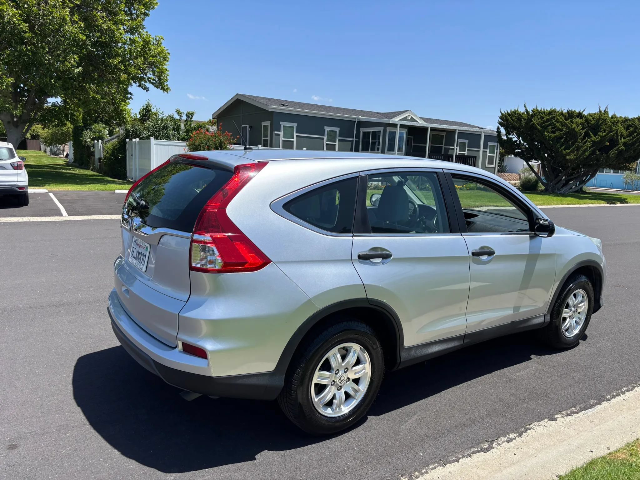 Used 2016 Honda CR-V LX image 13