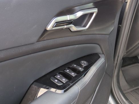 Used 2024 Kia Sportage EX AWD/4WD image 14