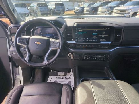 Used 2024 Chevrolet Silverado 2500 LTZ w/ LTZ Premium Package image 27