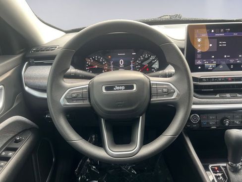 Certified 2022 Jeep Compass Sport image 14