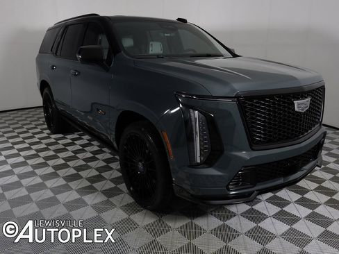 Used 2025 Cadillac Escalade V w/ LPO, ONYX Package image 3