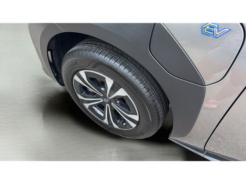 Used 2023 Subaru Solterra AWD image 40