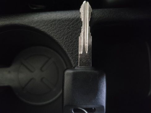 Used 2025 Nissan Versa S w/ S Plus Package image 32