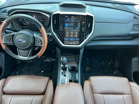 Used 2024 Subaru Ascent Touring image 4