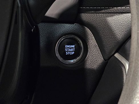 Used 2024 Toyota RAV4 XLE image 33