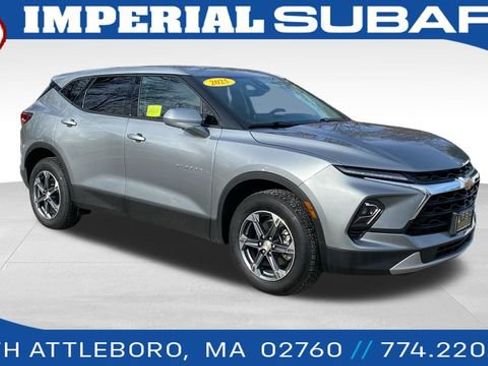 Used 2025 Chevrolet Blazer LT image 1