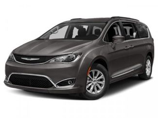 Used 2019 Chrysler Pacifica Touring-L video 1