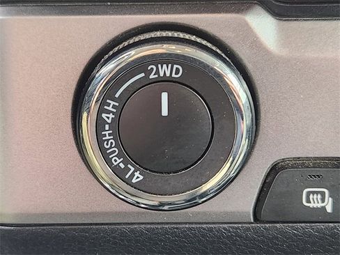 Used 2022 Toyota Tacoma SR image 27