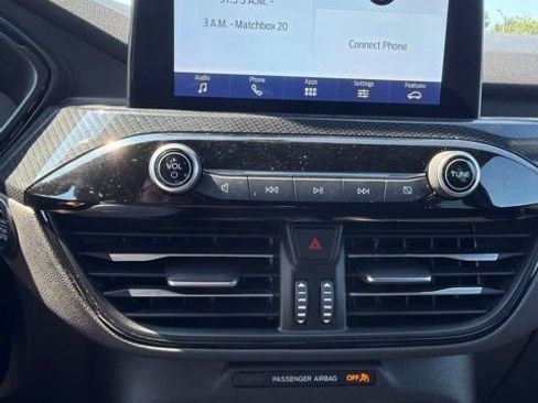 Used 2025 Ford Escape ST-Line FWD image 14