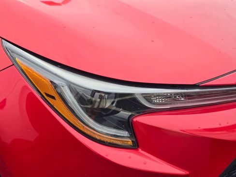 Certified 2021 Toyota Corolla LE FWD image 18