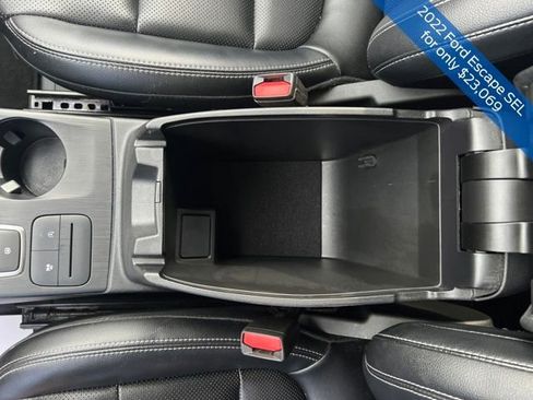 Used 2022 Ford Escape SEL image 20