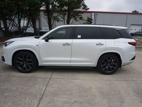 Used 2025 Lexus TX 500h AWD w/ Technology Package image 22
