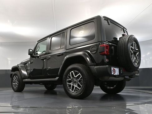 Used 2024 Jeep Wrangler Sahara AWD/4WD image 46